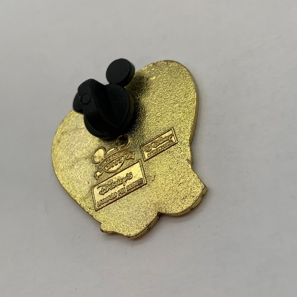 Vintage Disney Lanyard Pin Trading Series Pochahontas John Heart Pink Lapel Pin - Picture 4 of 7